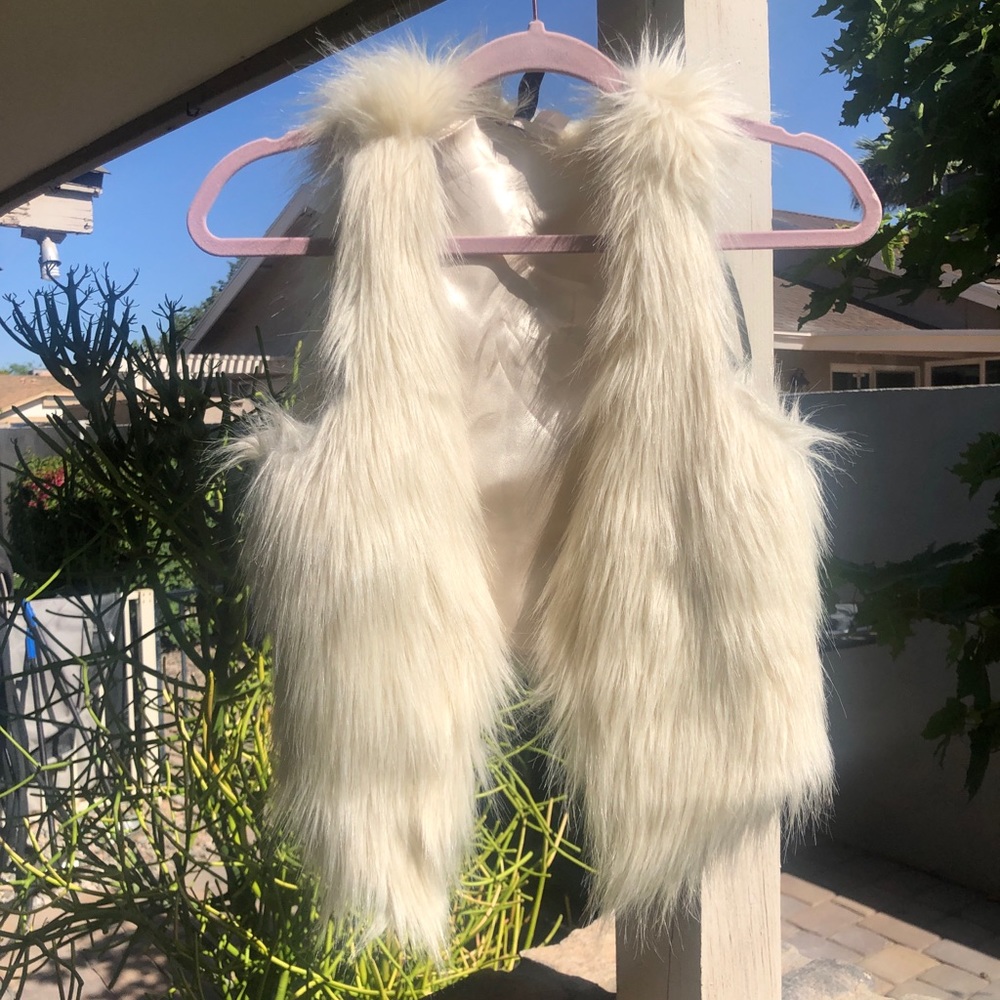 H&M faux fur vest